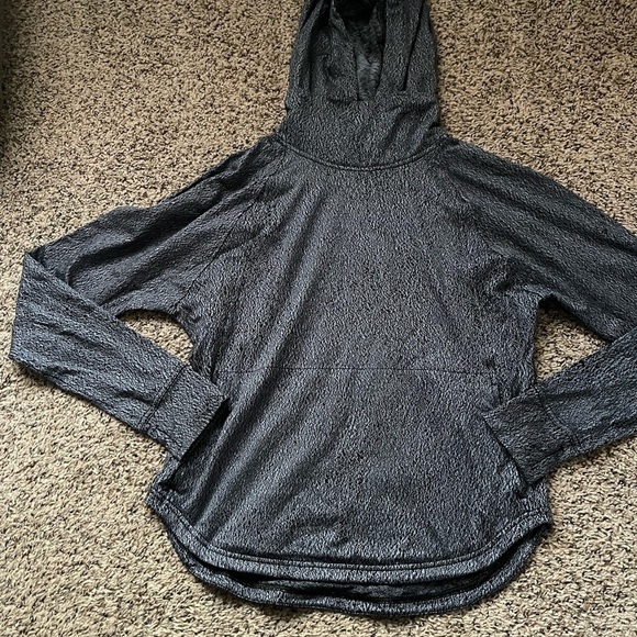Lululemon Pick Up The Pace Long Sleeve - Picture 6 of 6
